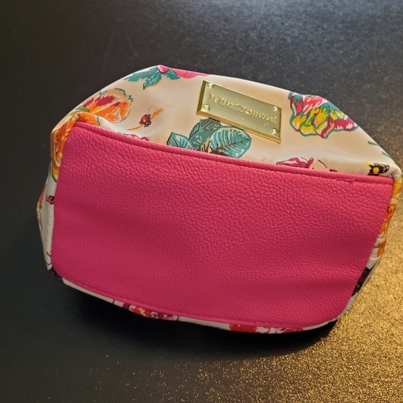 Betsey Johnson Floral Fabric & Pink  Faux Leather Cosmetic Bag - Picture 5 of 9